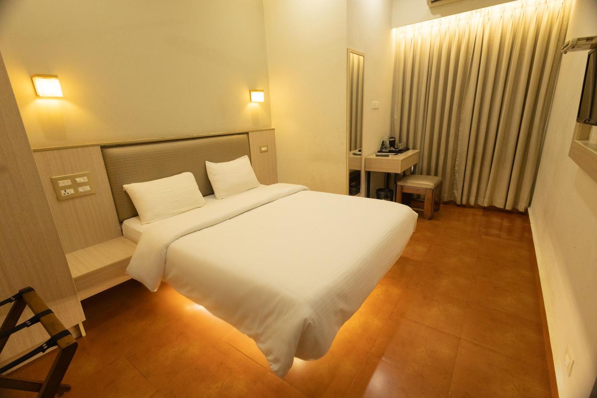 The Nisha Continental Villa Kottajam Kültér fotó
